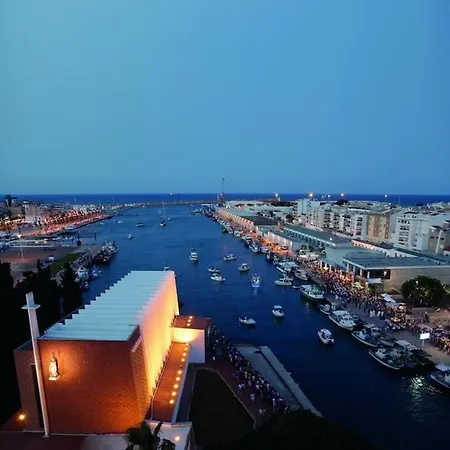 Spacious 2-bedroom, 2-bath With Spectacular Views * Jeresa